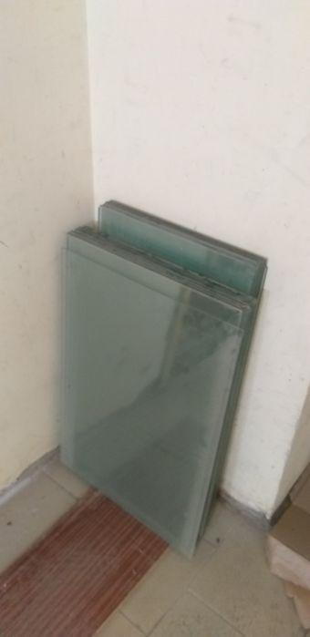 Продам    стекло