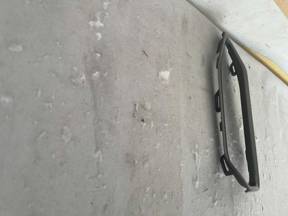 Grila ornament stanga bara fata Bmw seria 3 G20 M330 cod 5111192976-10