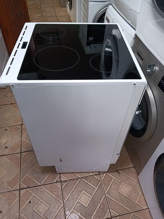 Като нова свободно стояща печка Бош Bosch с 2 години гаранция!