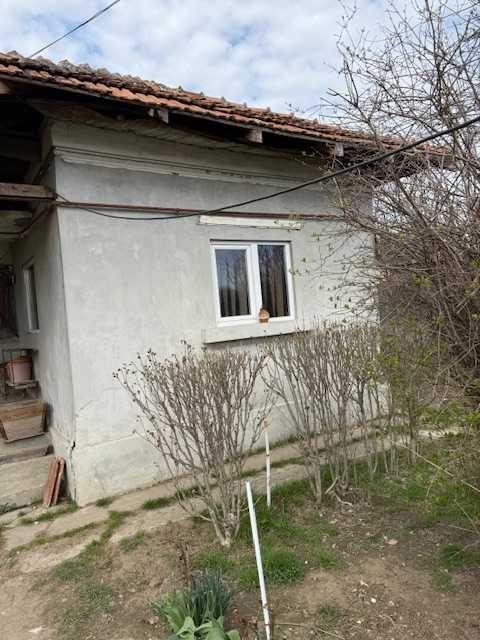 Vand casa cu teren de 4715 mp in Dragasani Jud Valcea Str Rahova