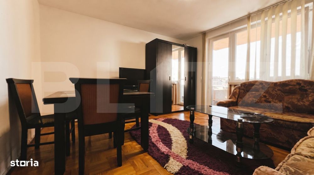 Apartament cu 3 camere de inchiriat, vis-a-vis de Piata Mare
