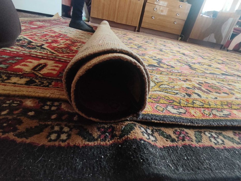 Ковер шерстяной .