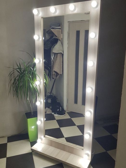 Мебель и зеркала на заказ