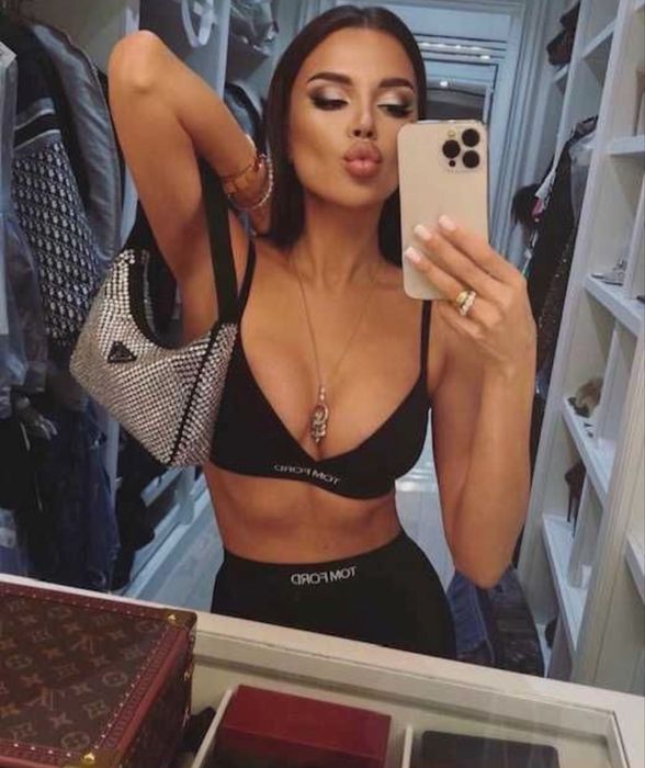 Уникален Комплект balenciaga gucci tom ford