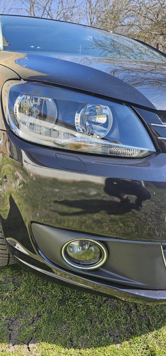 VW Touran 1.4 TSI – 5 места / Паркинг асистент / Подгрев / Мултимедия
