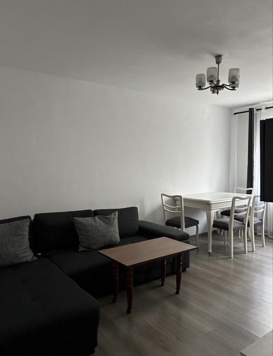 De inchiriat - Apartament 3 camere etajul 1 pacrurari