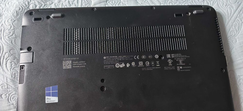 Laptop HP EliteBook 820 G3, i5 Gen 6, 8GB RAM, SSD 256GB + HDD 500GB, Full HD, carcasă metalică, baterie nouă sau dezmembrez