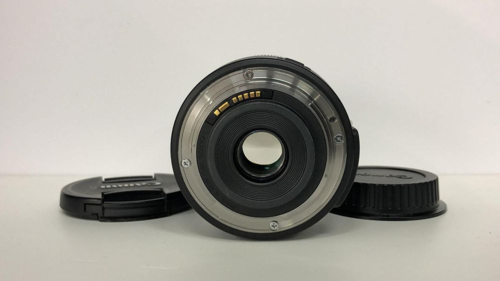 Obiectiv Canon EF-S 18-135mm f/3.5-5.6 IS -N-