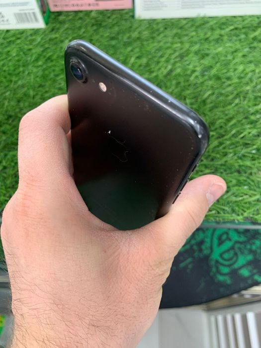 Айфон 7 в хорошем состоянии