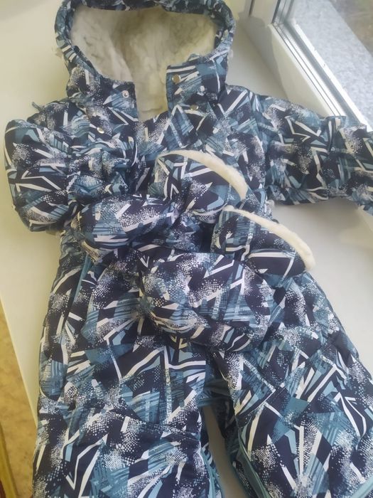 Продам зимний комбинезон 10000тг