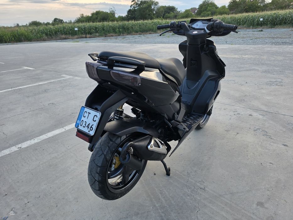 Aprilia Sr 50cc 2006g. Инжекцион