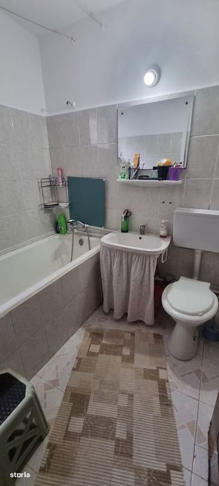 Apartament 3 camere decomandat zona Campus Constanța