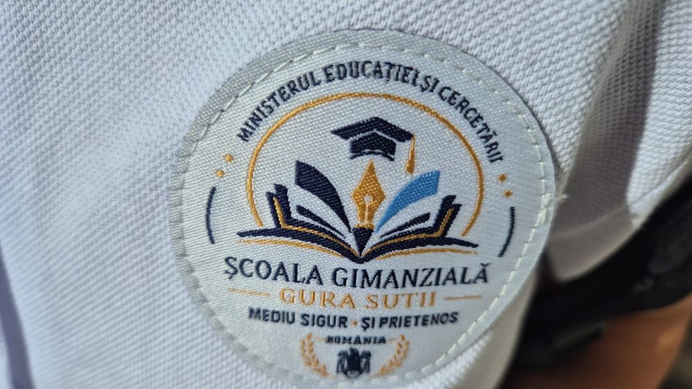 Etichete textile personalizate