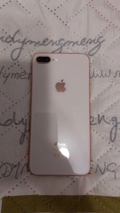 продам iPhone 8 plus