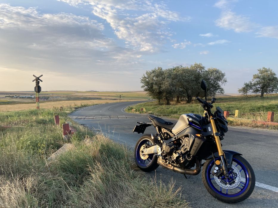 YAMAHA MT 09 SP | pret de MT 07 | Accesorii 2000€ | service Yamaha