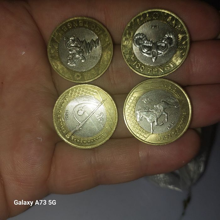 Колекционные манеты .