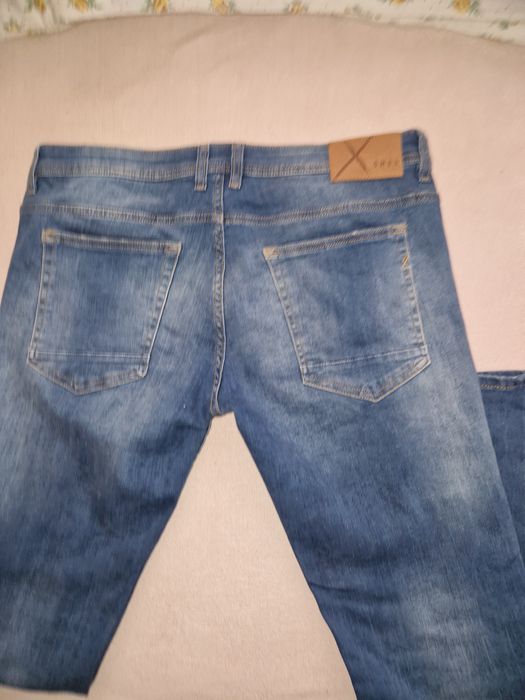Blugi bărbați 36