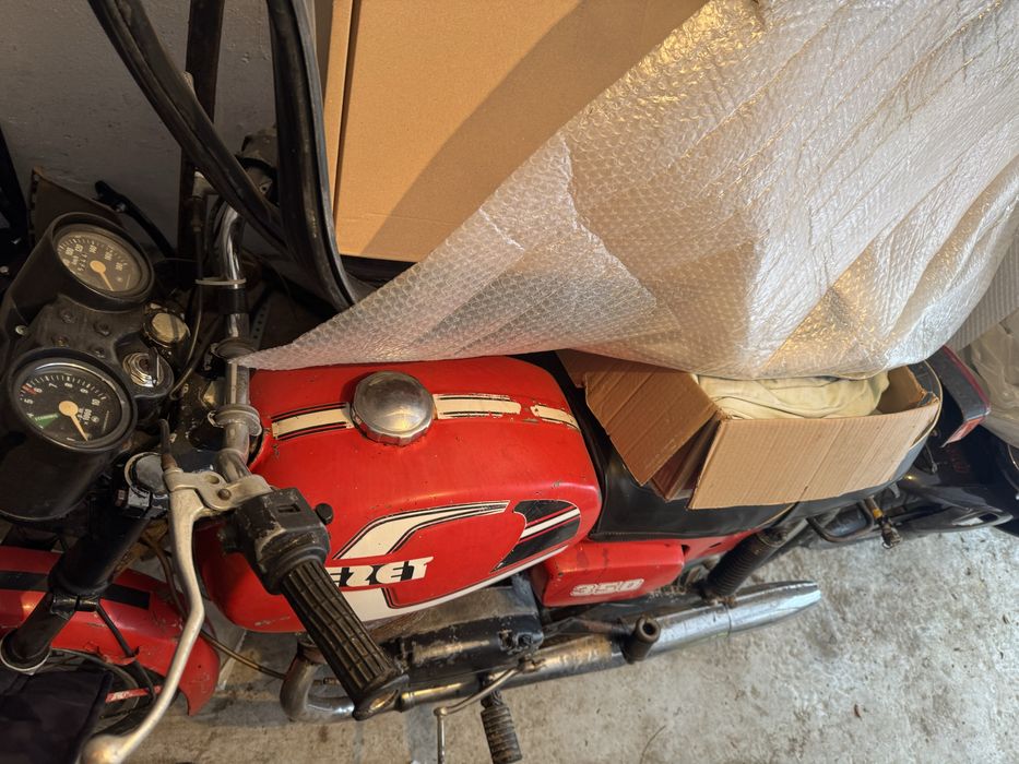 Продавам два броя Cz 350