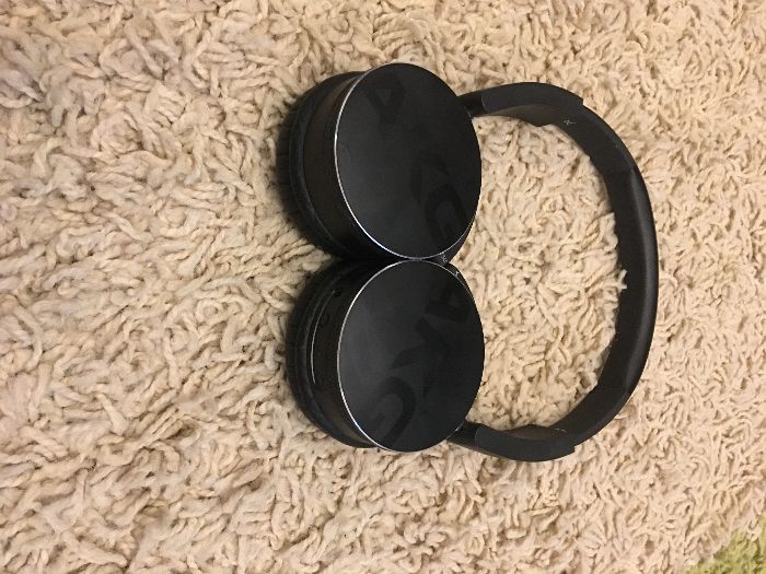 AKG Y50bt muzicale