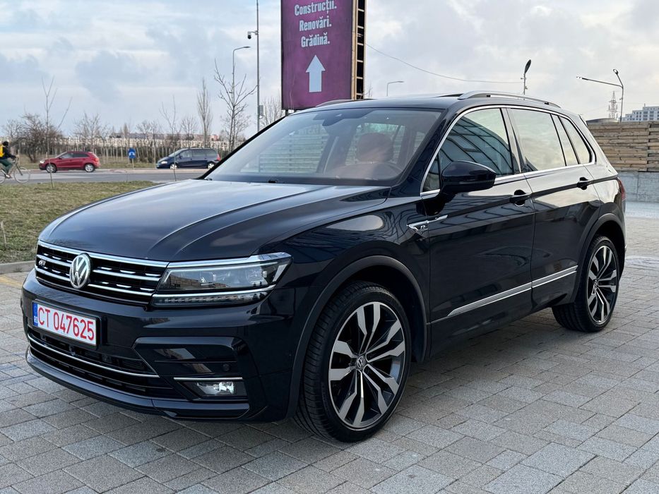 Volkswagen Tiguan VW Tiguan R-Line 2.0d DSG 4Motion Panoramic 360’ Head-up Dynaudio 20’