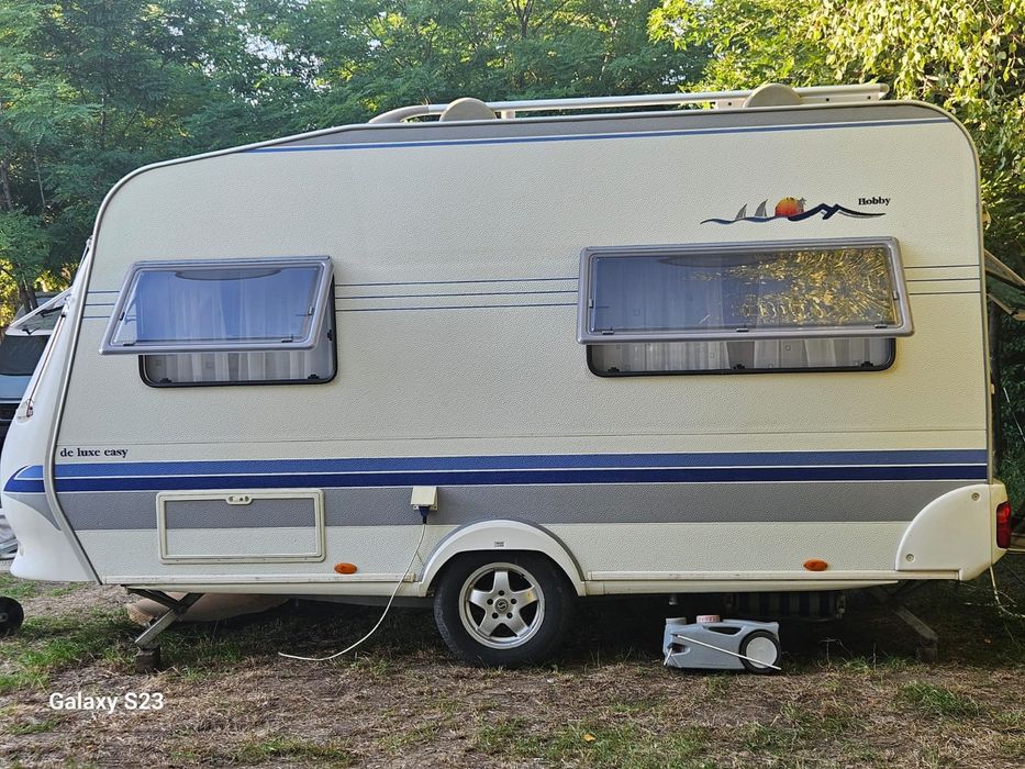 Vând rulota Hobby de luxe easy 400