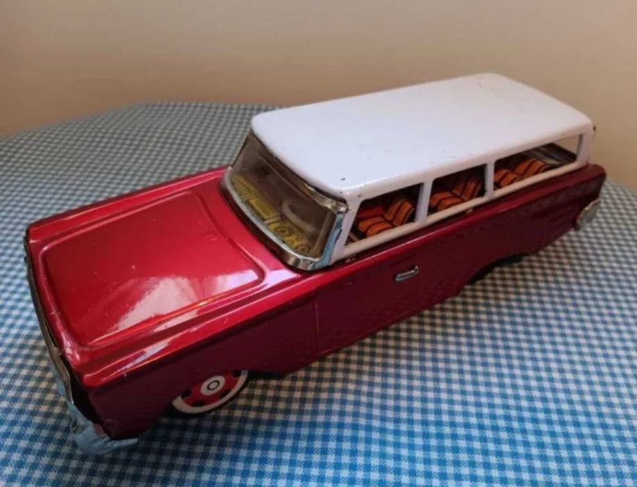 Jucarie veche MF 962,Masinuta de colectie, Rara,Perioada comunista RSR