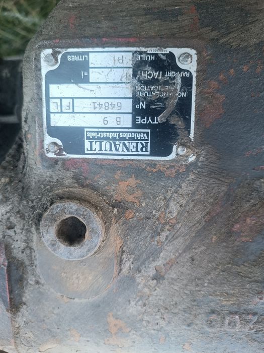 КПП б 9 на Рено менеджер,мажор премиум