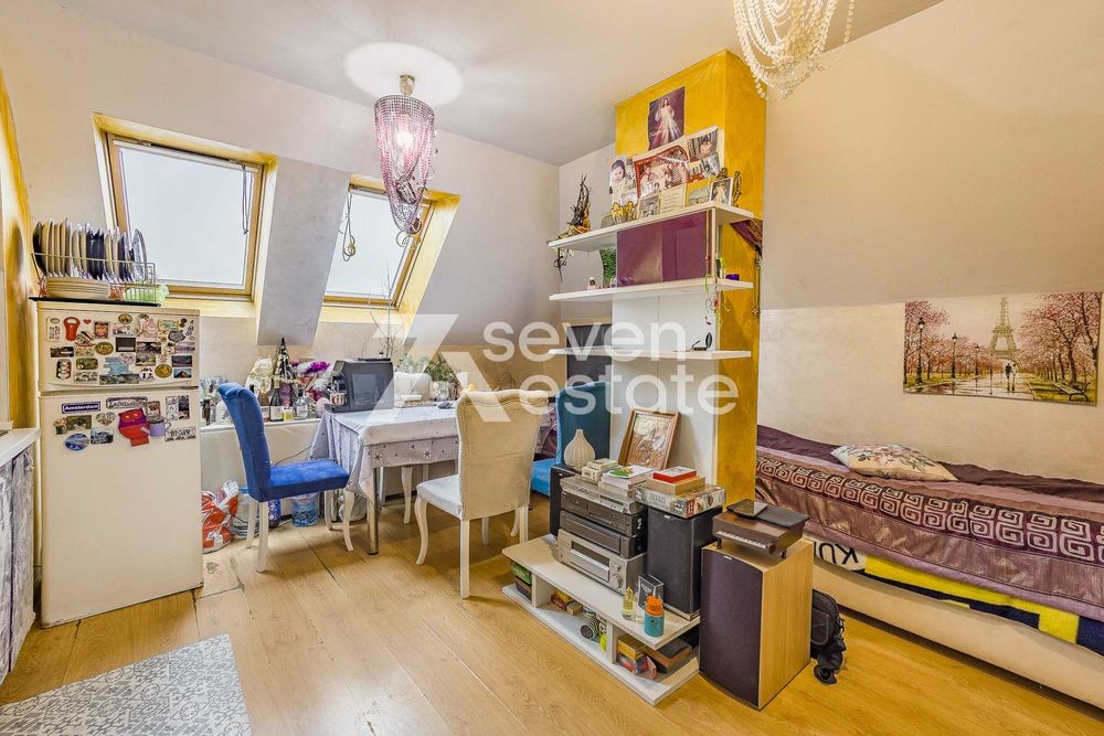 Продава луксозен Мезонет- Център, София