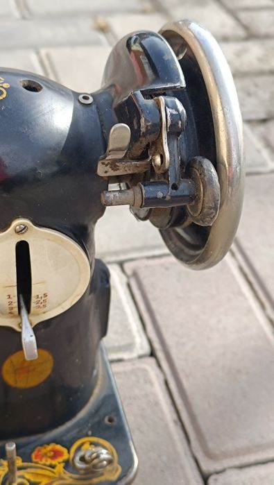 Швейная машинка. В рабочем состоянии