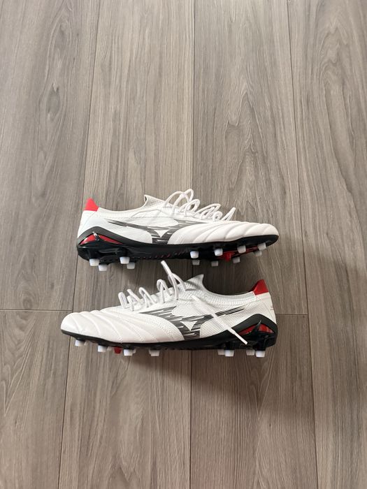 Ghete de fotbal mizuno