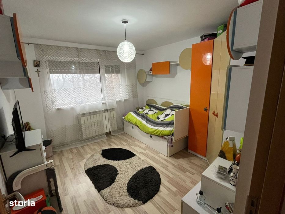 Apartament  3 camere -Zona Sud - 70 mp  - 78000 euro  negociabil