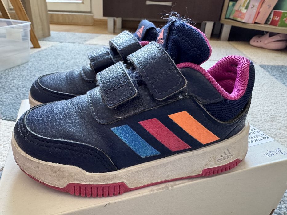 Маратонки Adidas