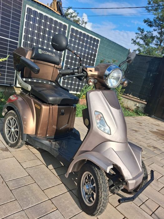 Scuter electric cu 4 roti/ scuter persoane cu dizabilități
