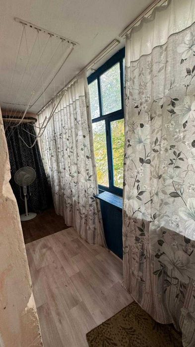 продается 2 комн кв р-н Ремзавод