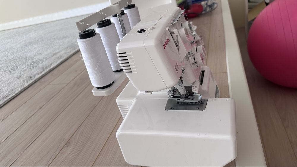 Оверлок Janome 205D