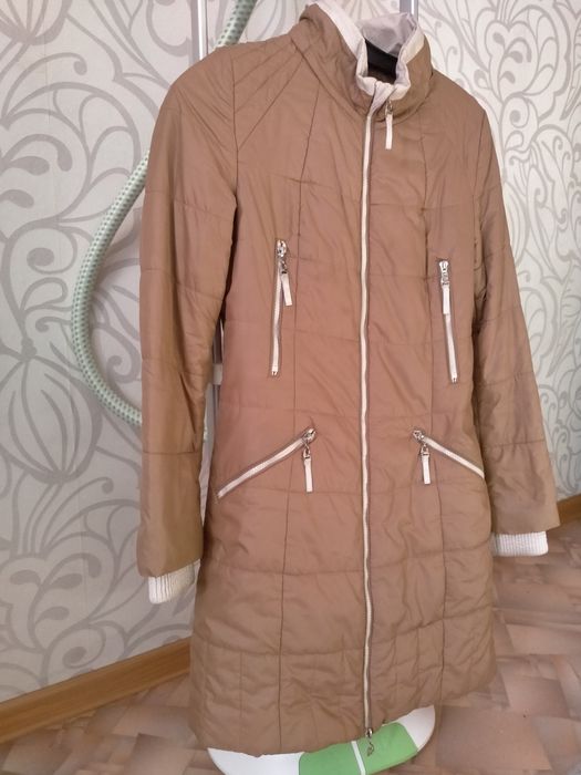 Продам курточку демисезонную