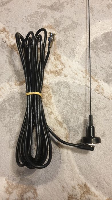 Автомобильная антенна