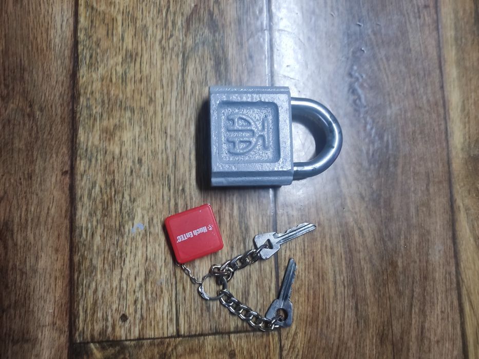 Замок навесной, амбарный