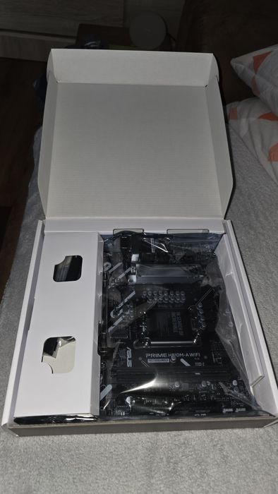 Placa de baza Asus Prime H810M-A WiFi(DDR5)