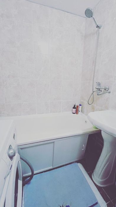 Продается 2 комн квартира