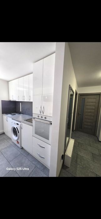 Vând apartament zona Dunărea, bloc A1.