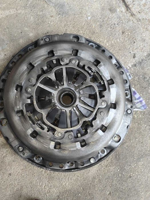 VW passat  1.9 tdi 131 ks Демферен маховик комплект