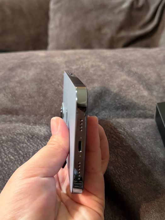 Продам Iphone 13 Pro Max