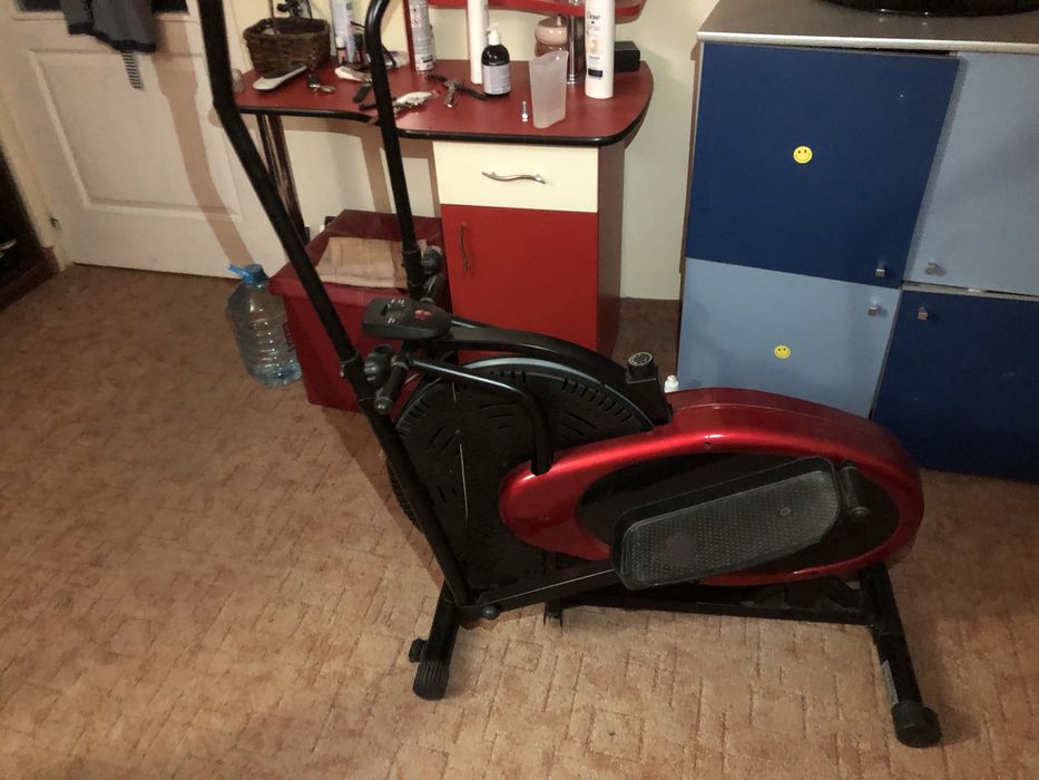 Bicicleta eliptica sport  profesionala cu reglaj manual si digital