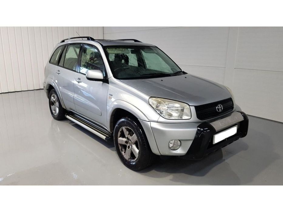 Aripa dreapta fata Toyota RAV 4 2004 suv 2.0