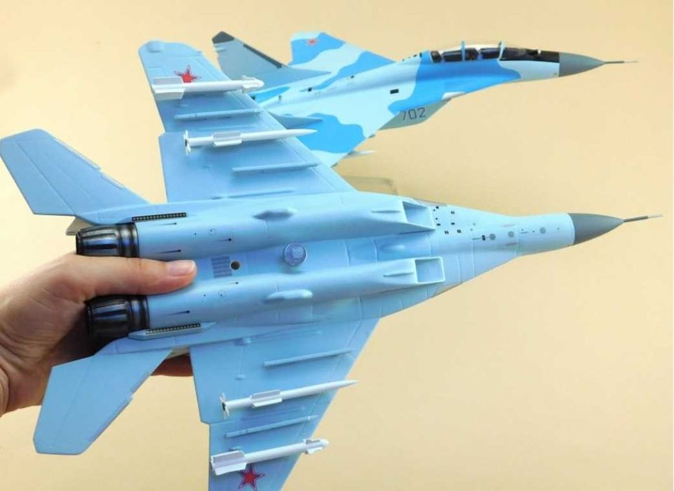 Авиамодель МиГ -35