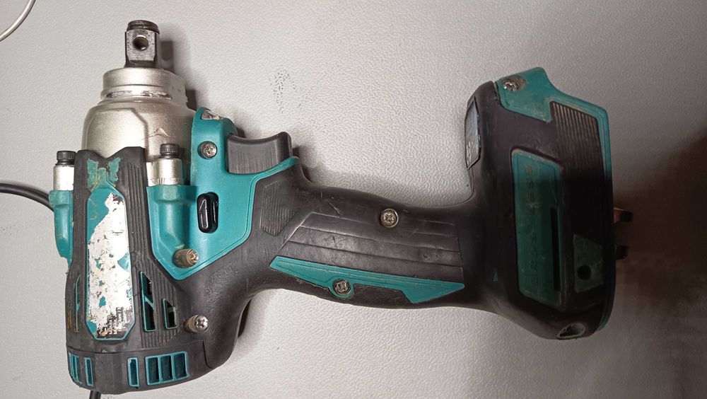 Impact Makita DTW300
