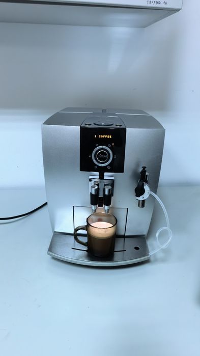 Espresor Jura Impressa J5 cu furtun spumare lapte cafea boabe sau macinata