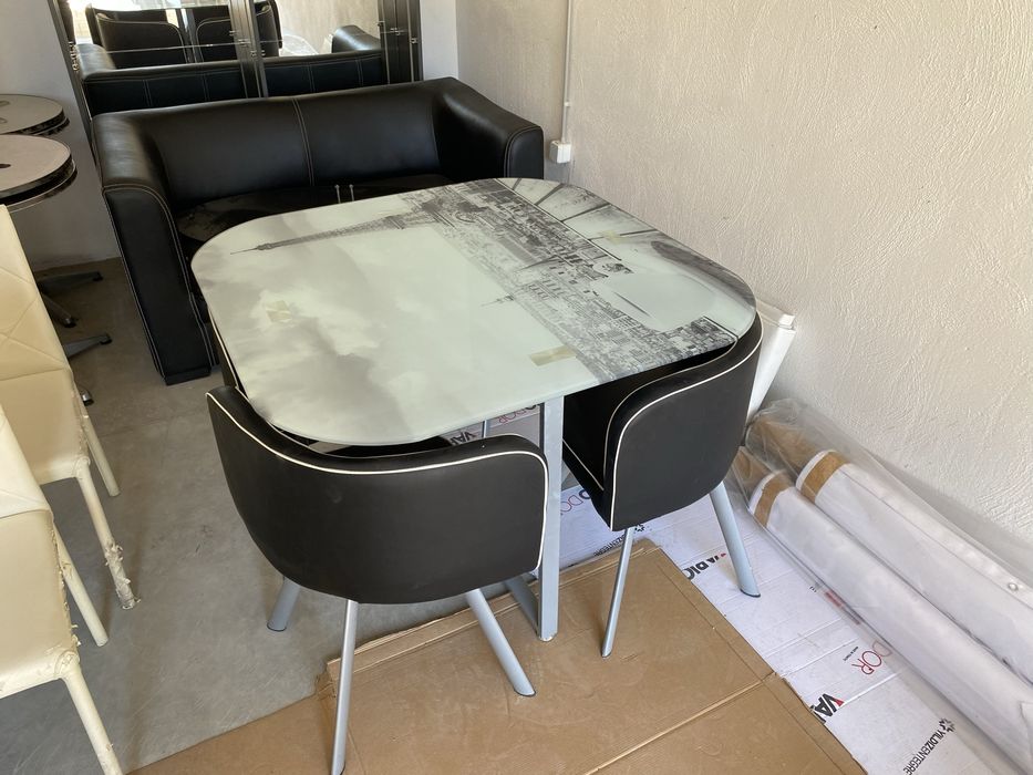 Трапезна Маса Стъклена с Принт комплекс с 4 стола