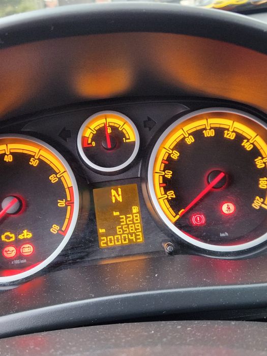 Opel Corsa D Coupe 1.2